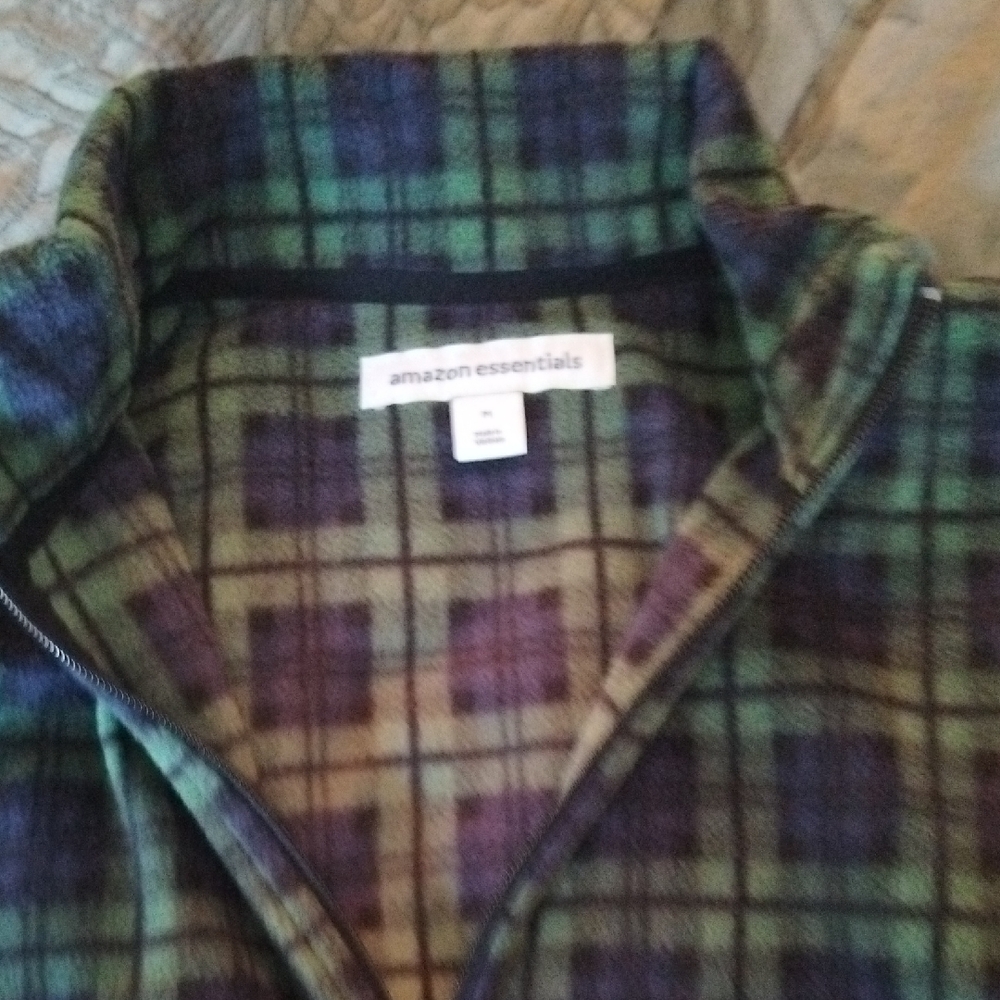 Amazon Essentials Green and Black Plaid Shirt Jacket